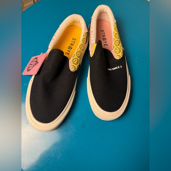 Straye Unisex Streetwear Black Slip-On Loafers - Picture 9 of 9